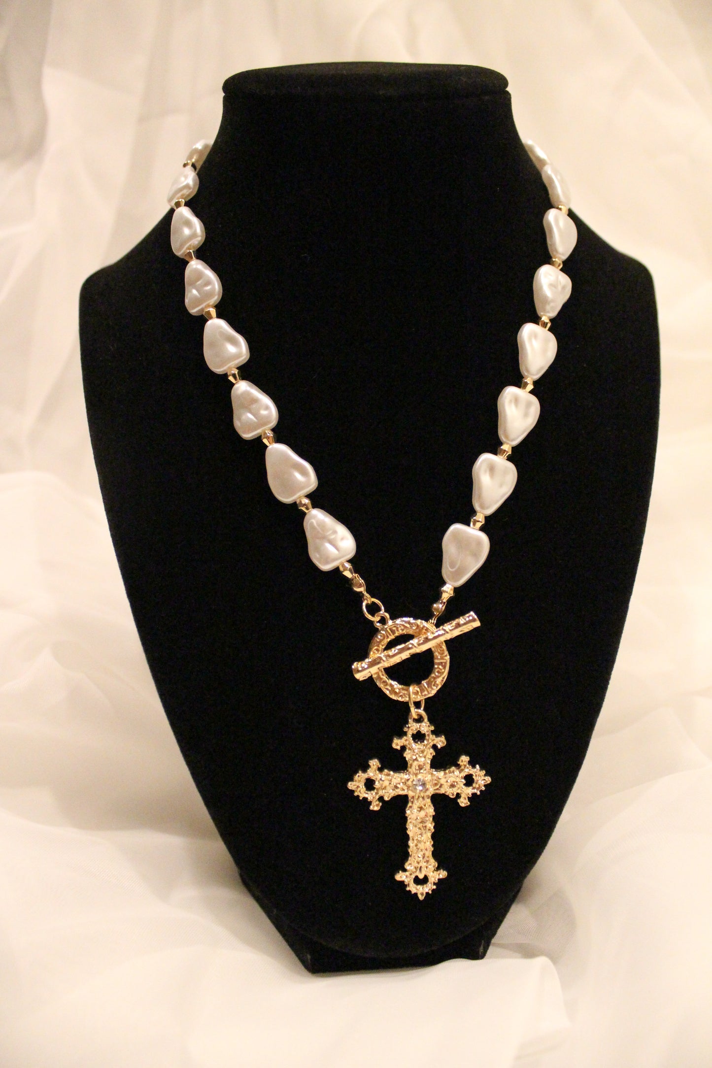PEARL BEAD CROSS NECKLACE