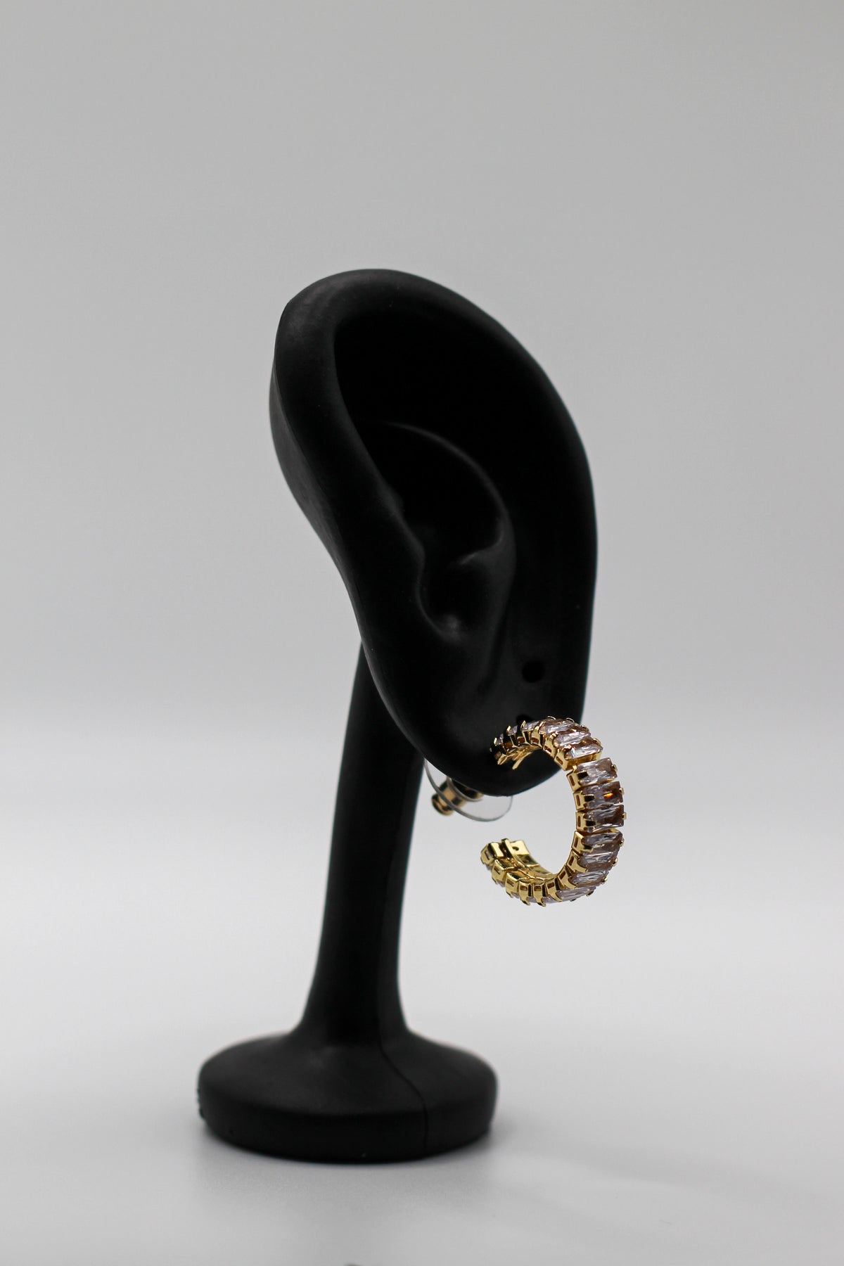 GOLD BAGUETTE HOOP EARRINGS