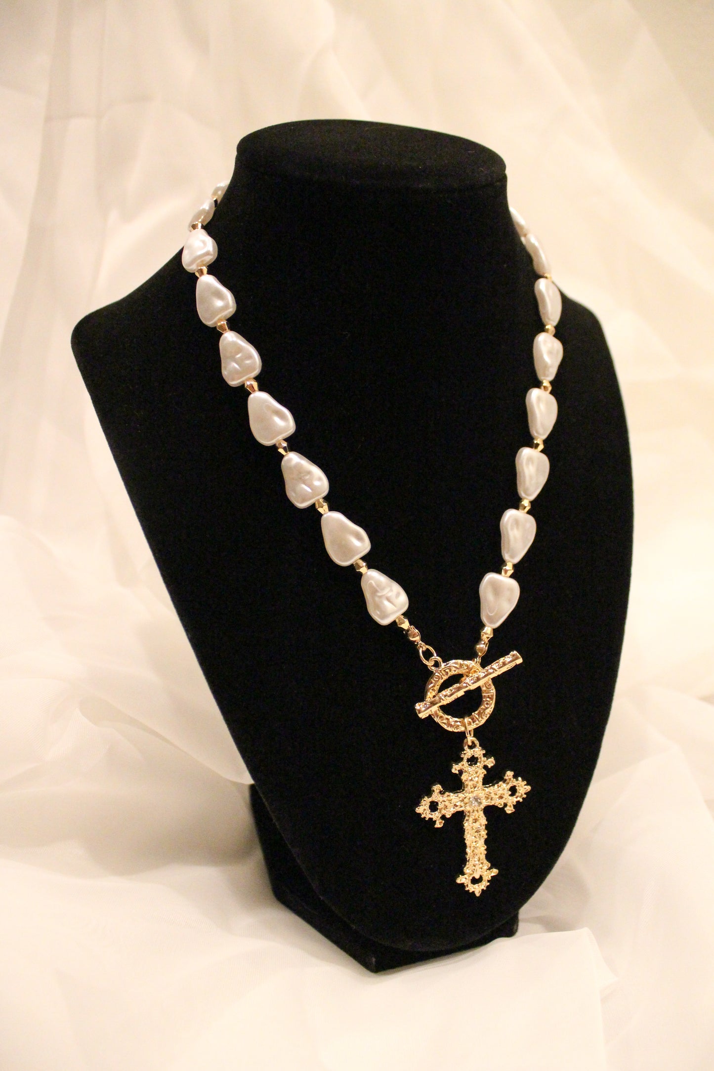 PEARL BEAD CROSS NECKLACE