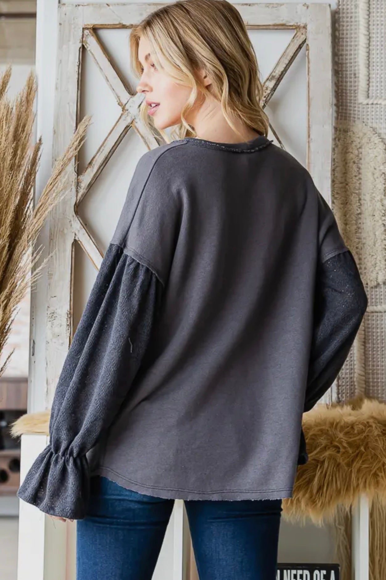 GRAY BISHOP SLEEVE TOP