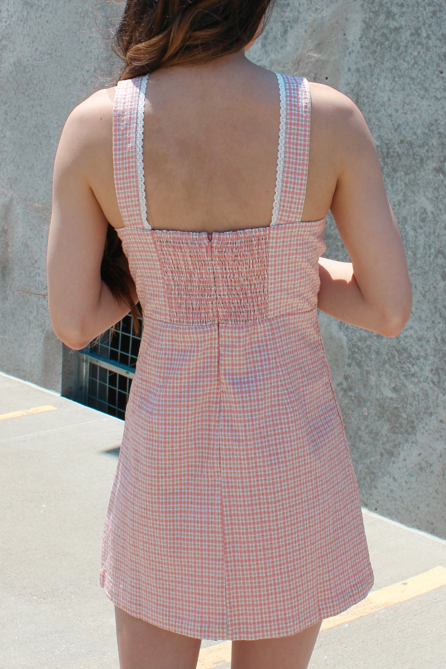 LACE TRIM DETAIL V-NECK FRONT TIE SLEEVELESS DRESS