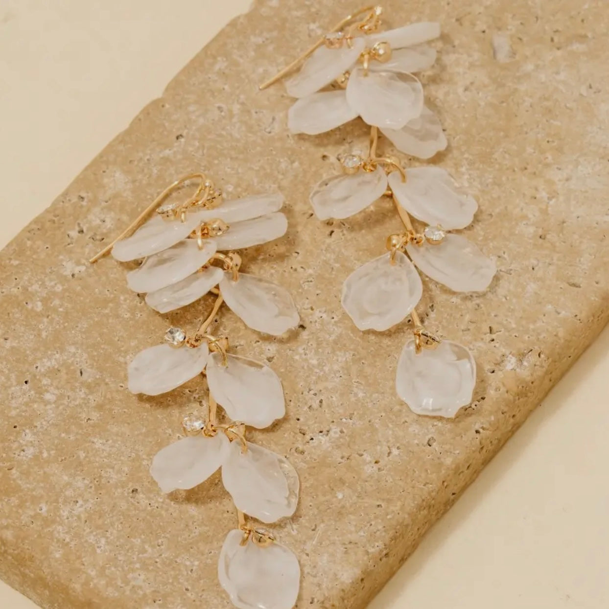FLORAL DROP EARRINGS