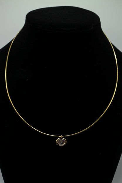 GOLD OVAL BEZEL WIRE NECKLACE