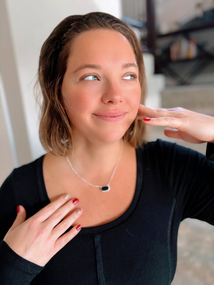 LAST ONE! ✨ OVAL STONE NECKLACE