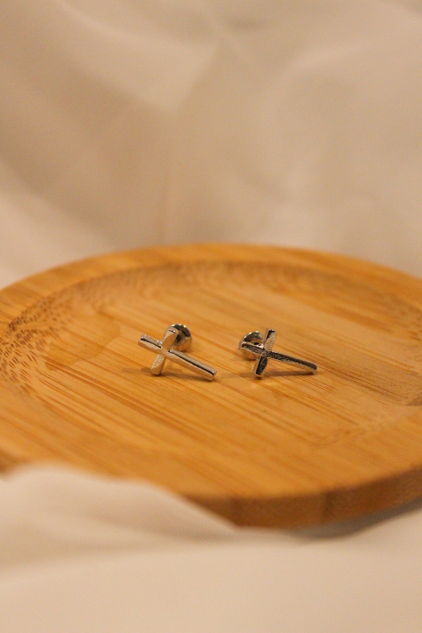 MINI CROSS STUD EARRINGS