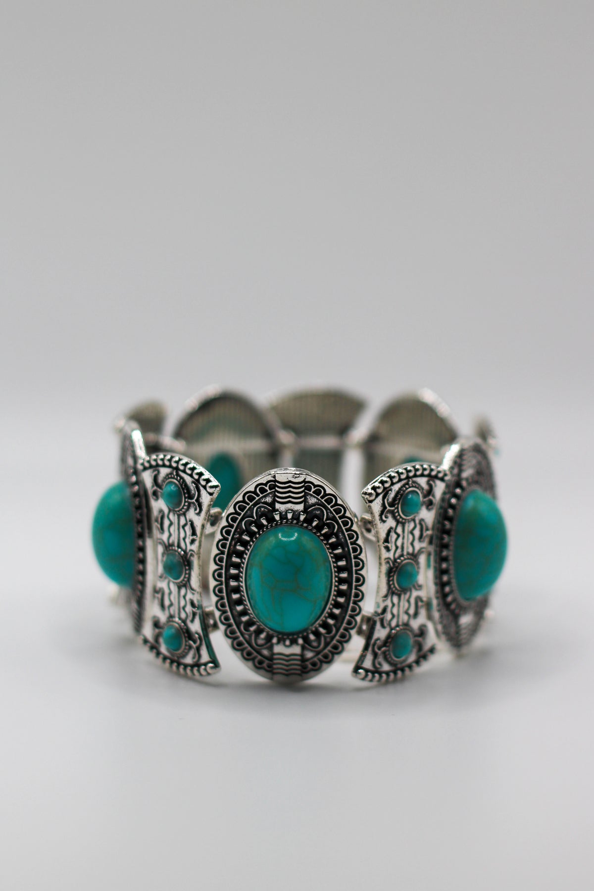 WESTERN CUFF BRACELET
