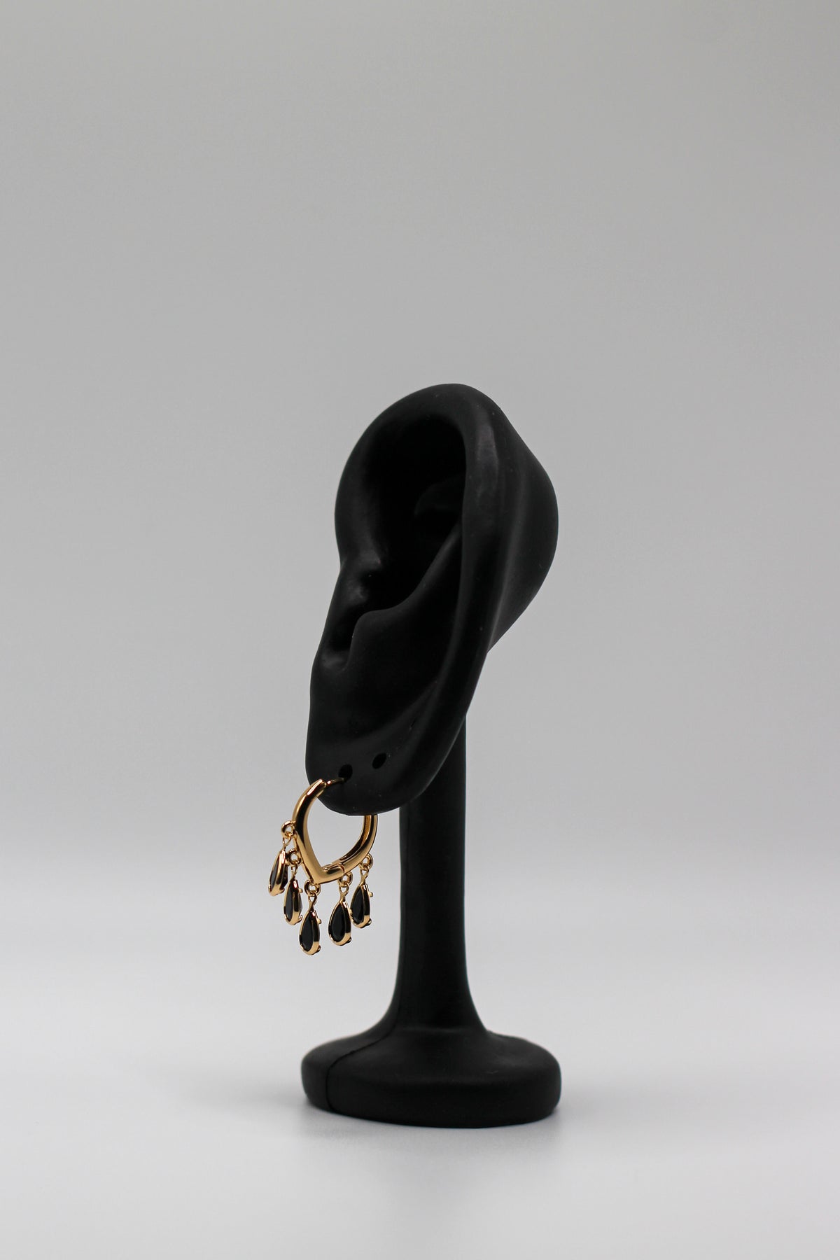 BLACK CRYSTAL DANGLE EARRINGS