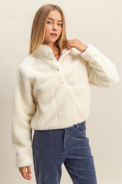 CROPPED SHERPA HALF SNAP WITH POCKETS