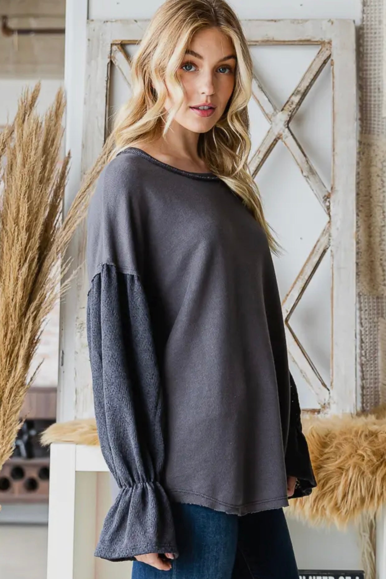 GRAY BISHOP SLEEVE TOP