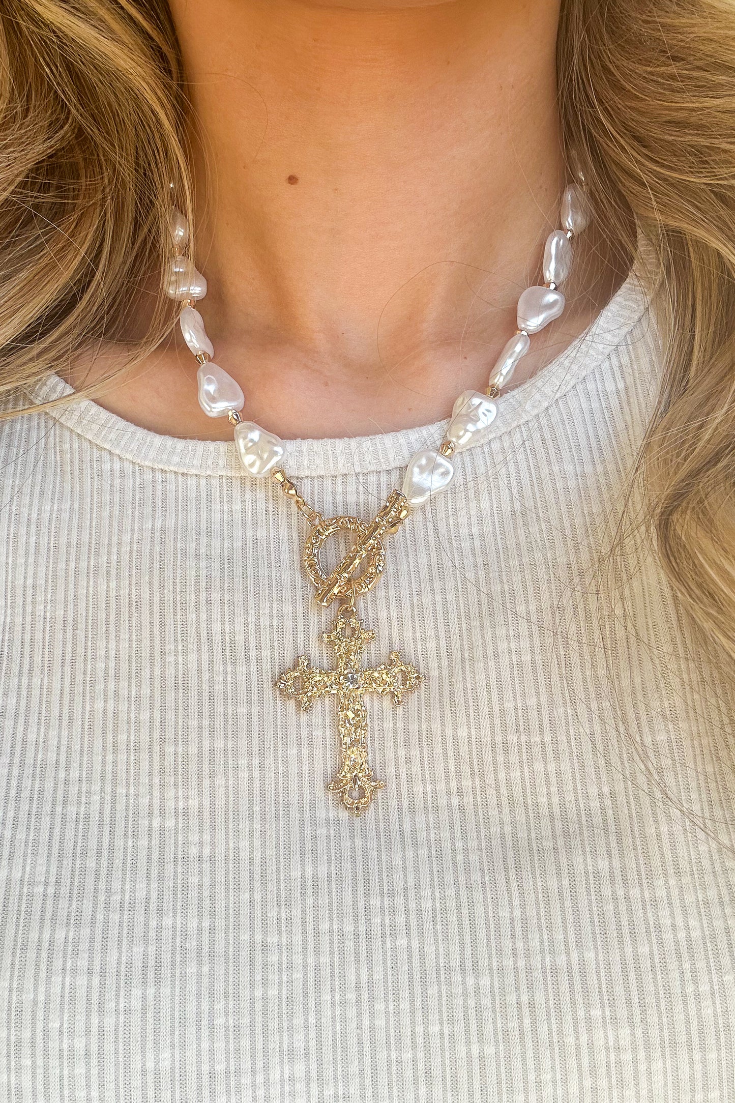 PEARL BEAD CROSS NECKLACE