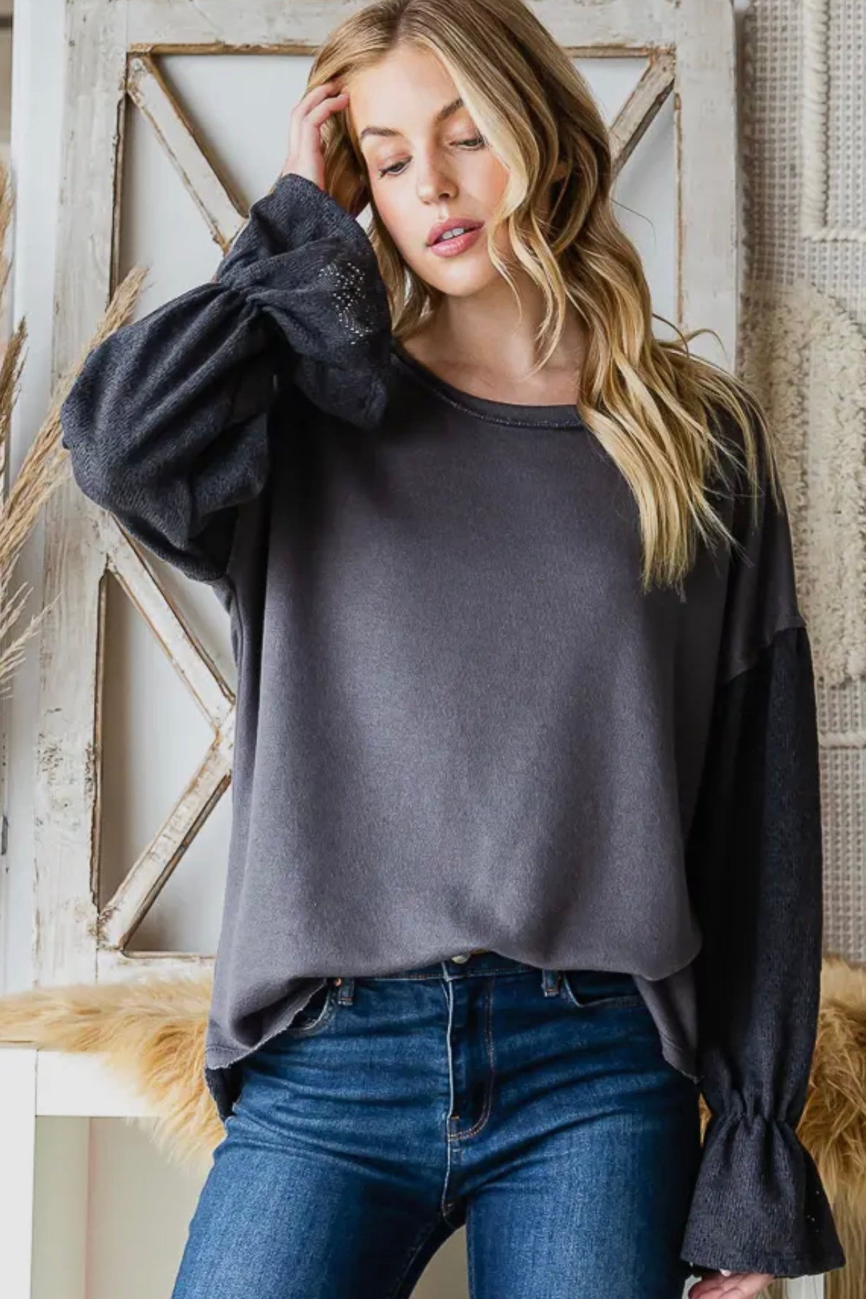 GRAY BISHOP SLEEVE TOP