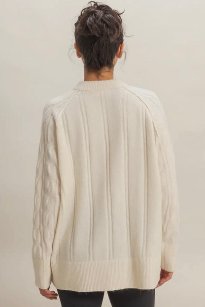 “CREAM” OVERSIZED PULLOVER SWEATER
