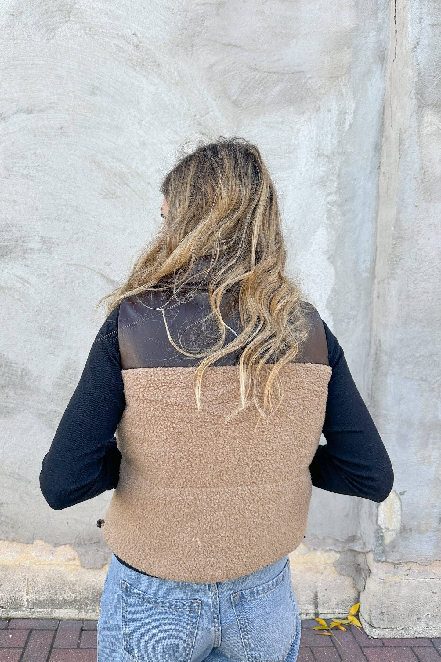 REVERSIBLE BROWN SHERPA VEST