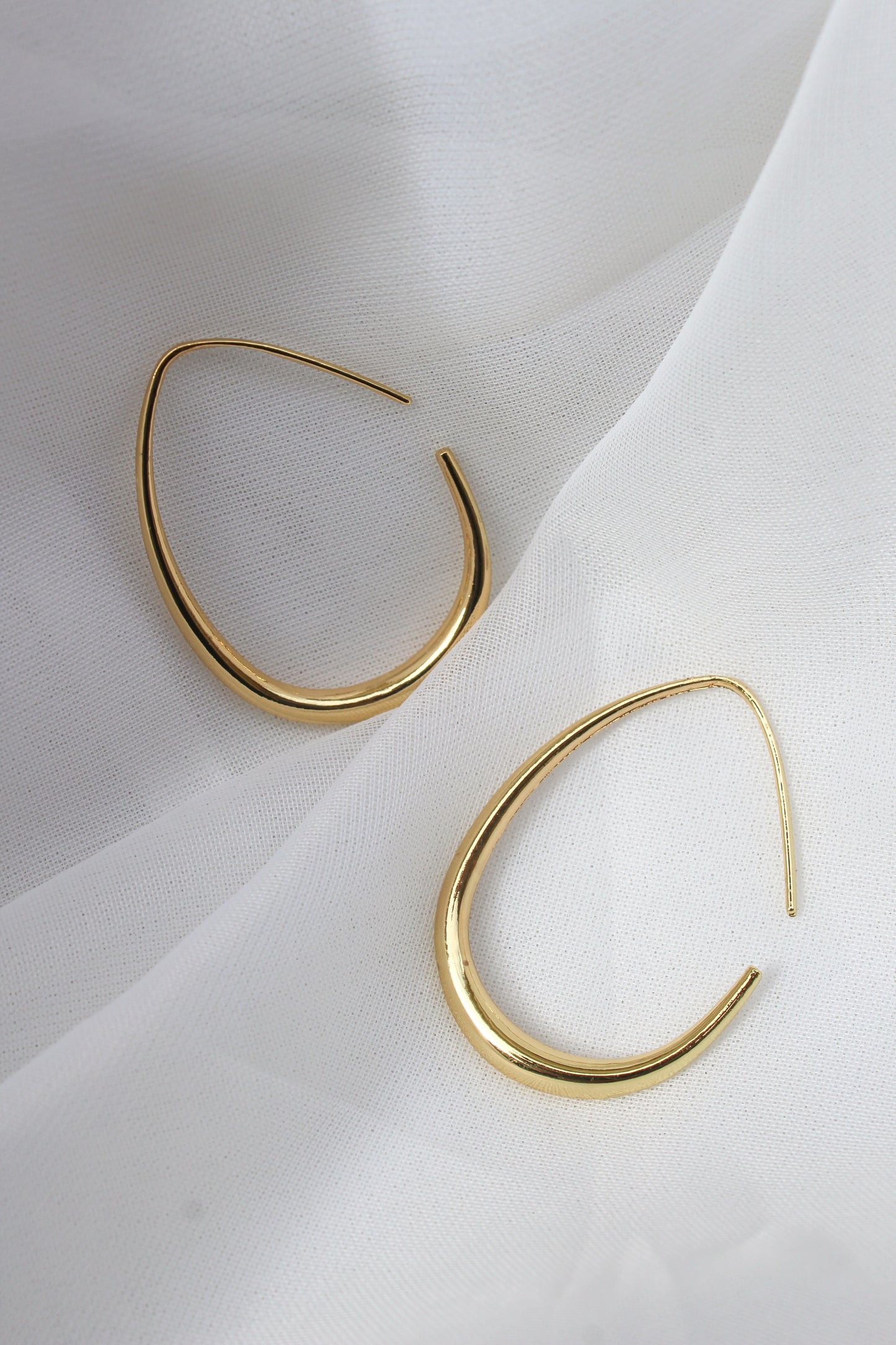 GOLD TEARDROP HOOPS
