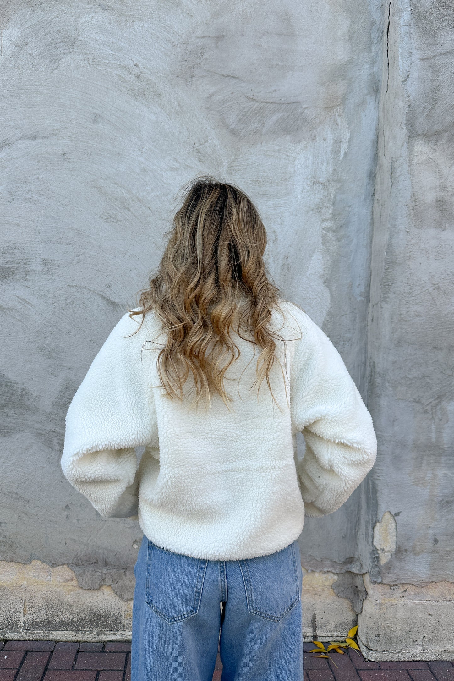 CROPPED SHERPA HALF SNAP WITH POCKETS