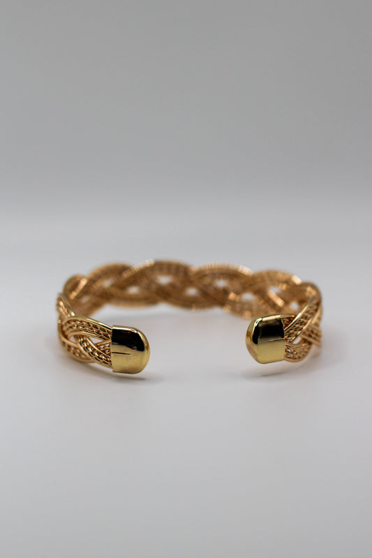GOLD TWIST CUFF BRACELET