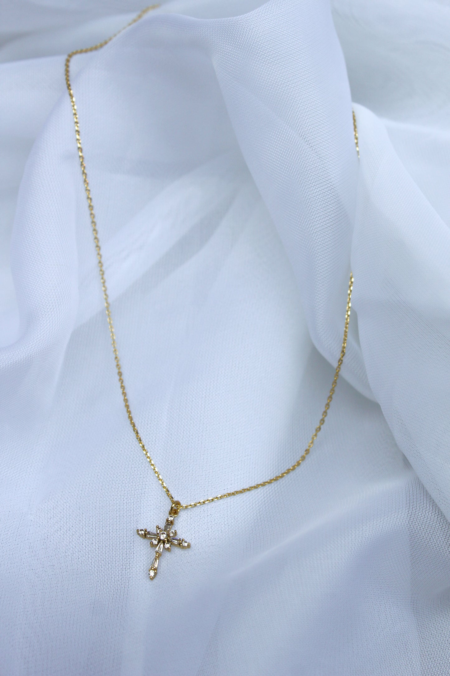 Dainty Cross Necklace