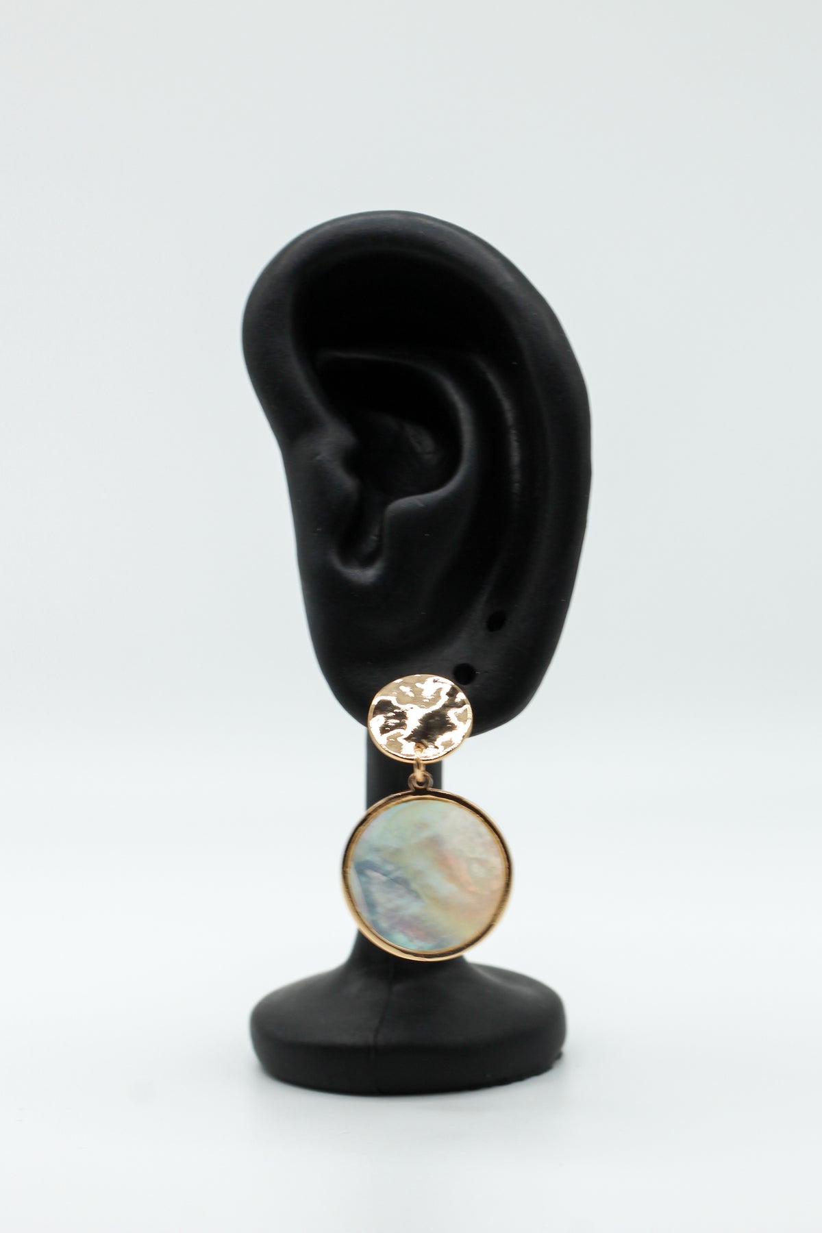 GOLD HAMMERED PEARL DROP EARRINGS